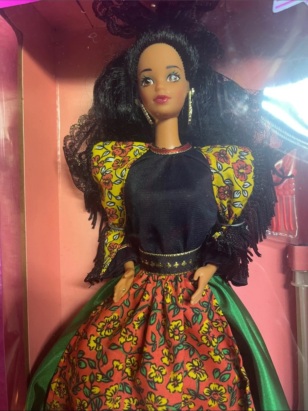 1991 Spanish Barbie Dolls of the World Collection #4963 NRFB
